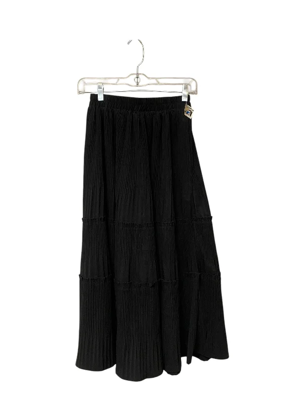 Skirt Maxi By Clothes Mentor In Black, Size: S