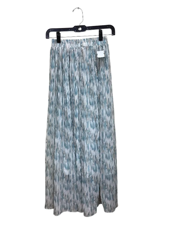 Skirt Maxi By Clothes Mentor In Blue & Green, Size: S