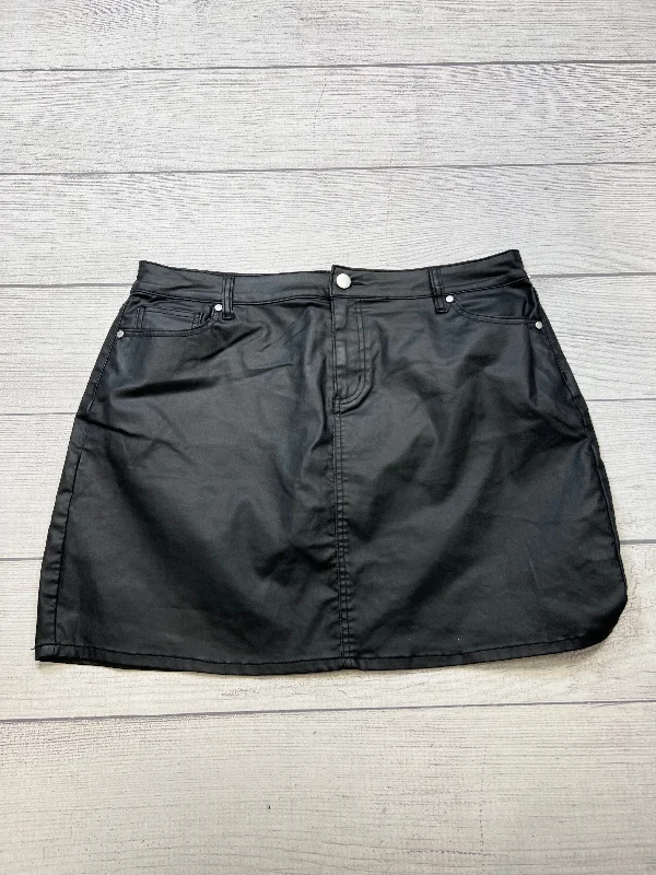 Skirt Mini & Short By A Beautiful Soul In Black, Size: 22