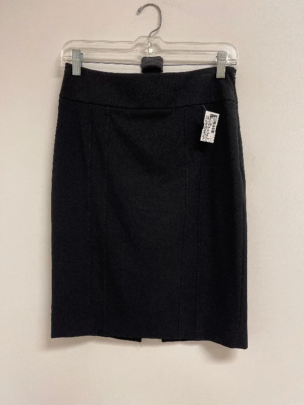 Skirt Mini & Short By White House Black Market In Black, Size: 4